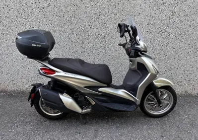 Piaggio Beverly 400 ABS-ASR (2021 - 24) - Annuncio 10086418