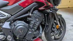 Triumph Street Triple 765 RS (2023 - 26)  (9)