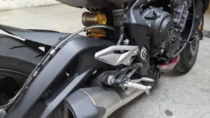 Triumph Street Triple 765 RS (2023 - 26)  (10)