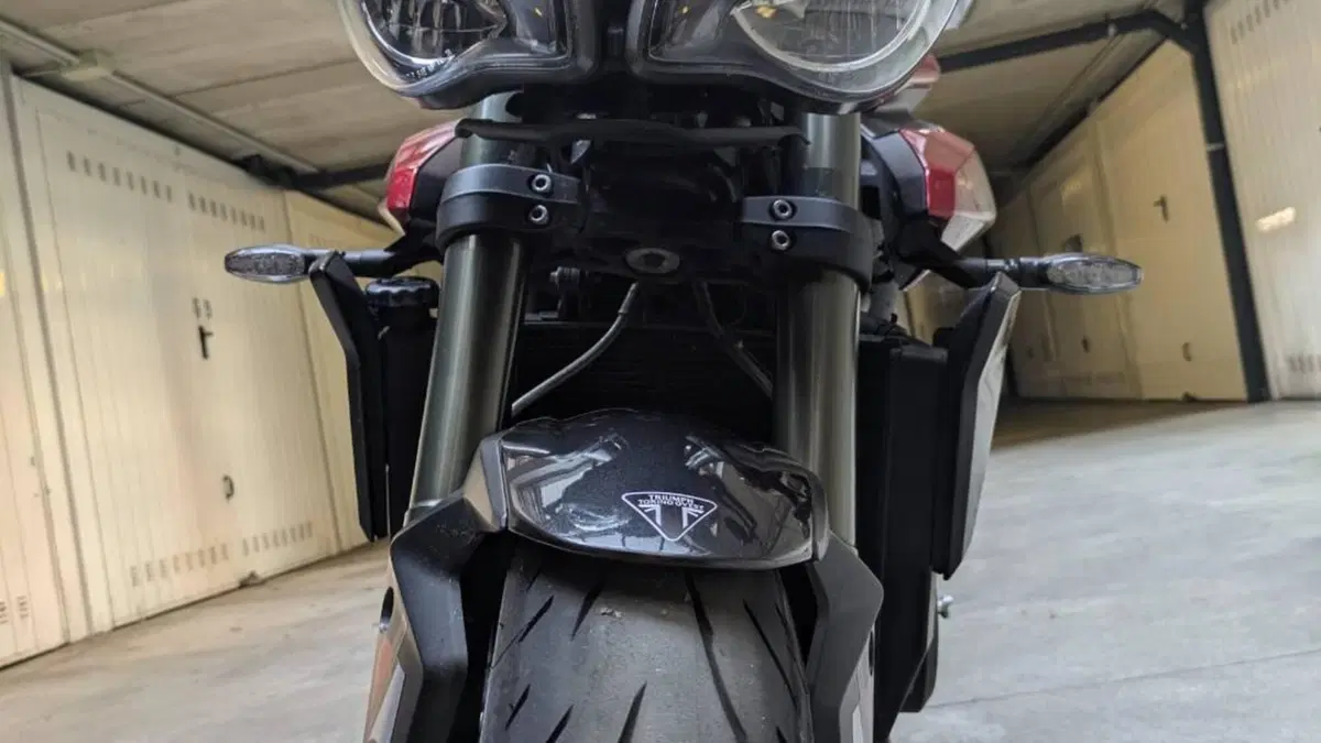 Triumph Street Triple 765 RS (2023 - 26)  (14)