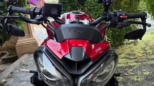 Triumph Street Triple 765 RS (2023 - 26)  (4)