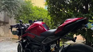 Triumph Street Triple 765 RS (2023 - 26)  (7)