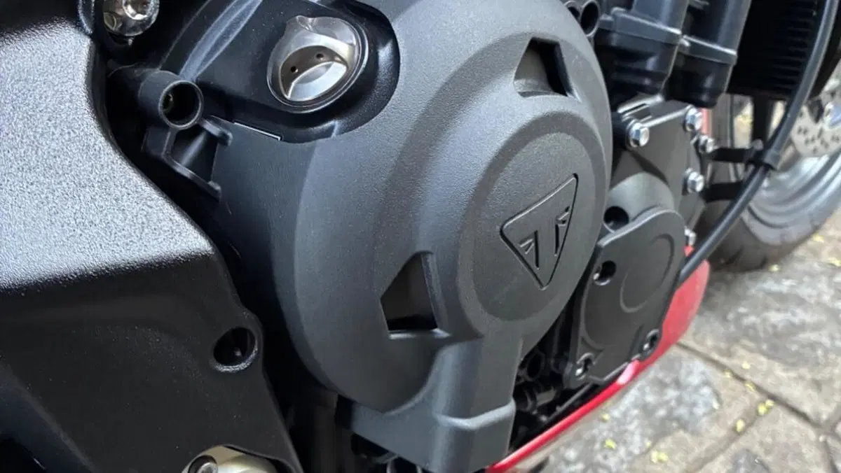 Triumph Street Triple 765 RS (2023 - 26)  (10)