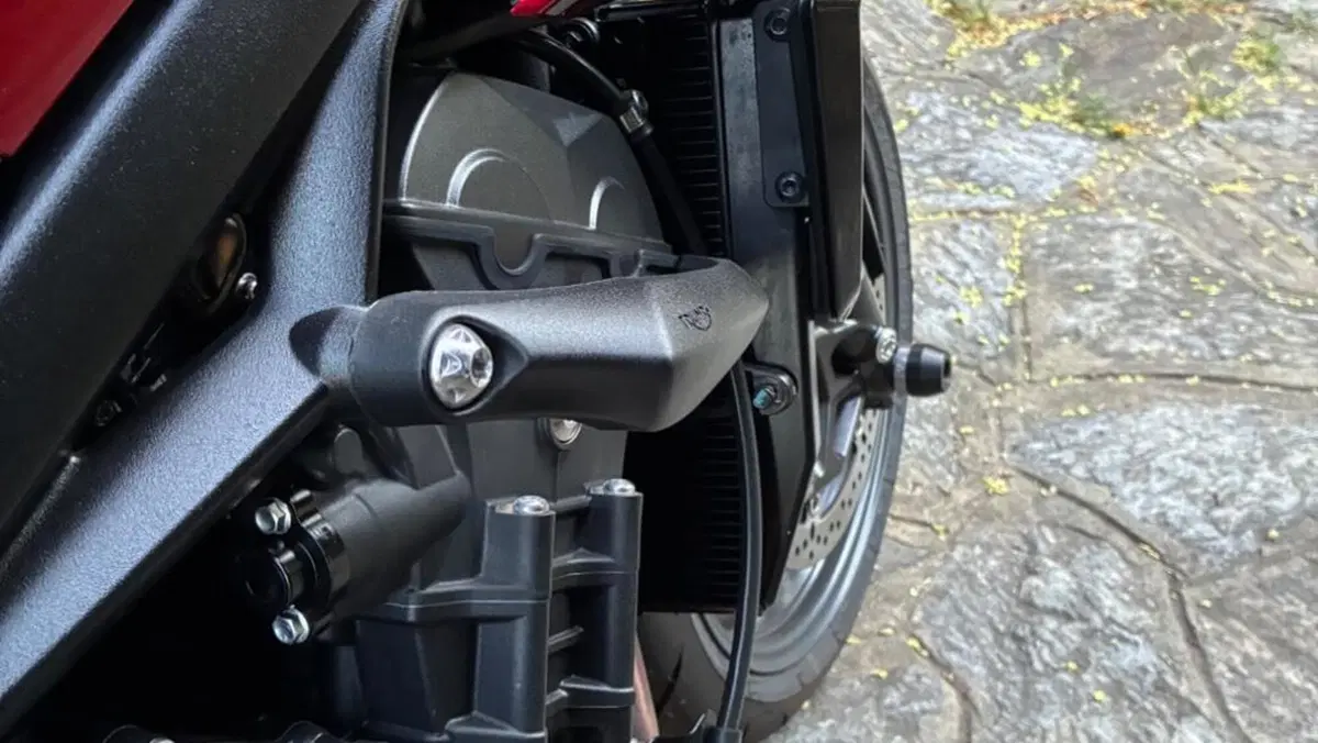 Triumph Street Triple 765 RS (2023 - 26)  (11)