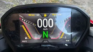Triumph Street Triple 765 RS (2023 - 26)  (13)