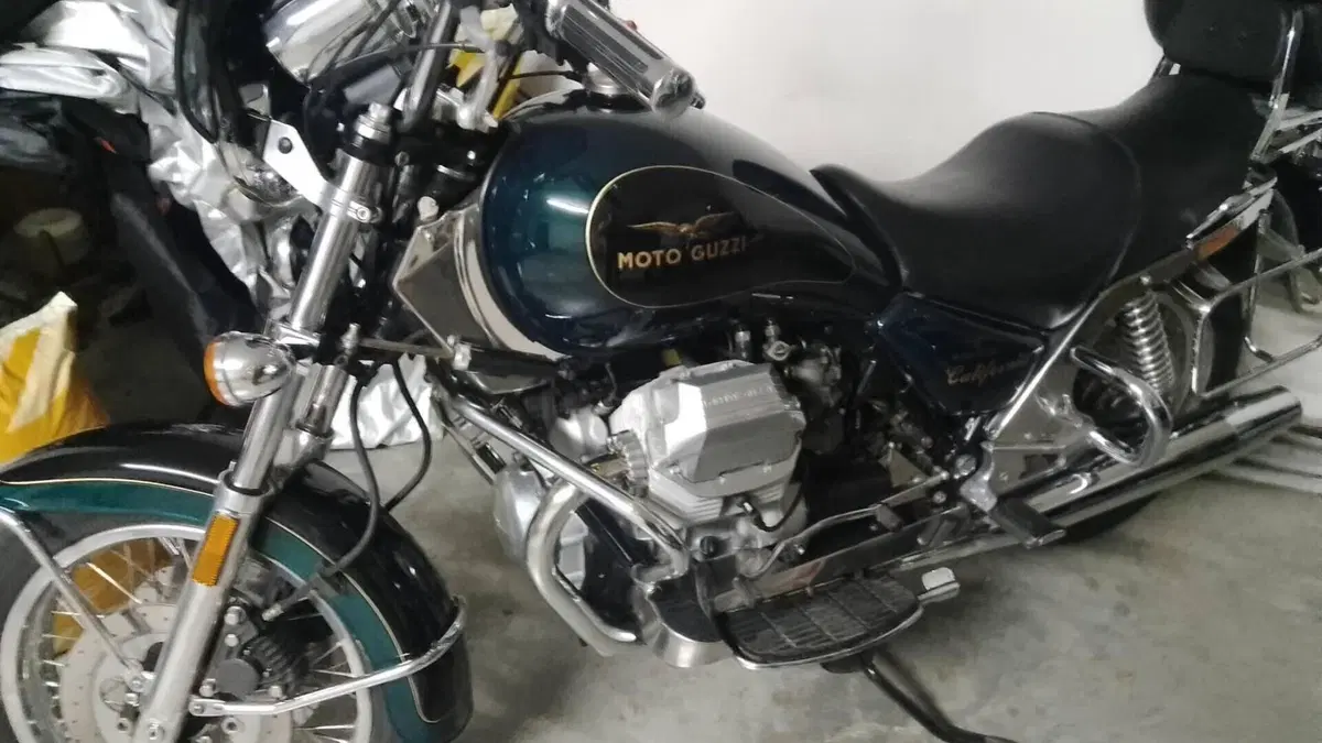 Moto Guzzi   (17)
