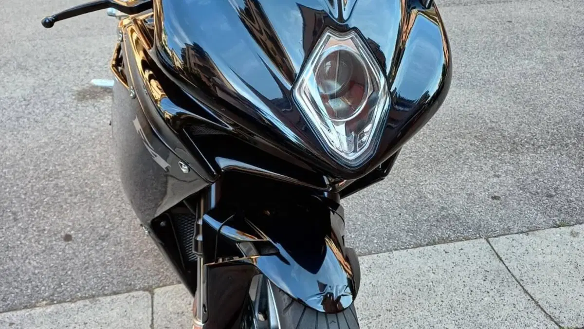 MV Agusta F4 1000 (2010 - 15)  (2)