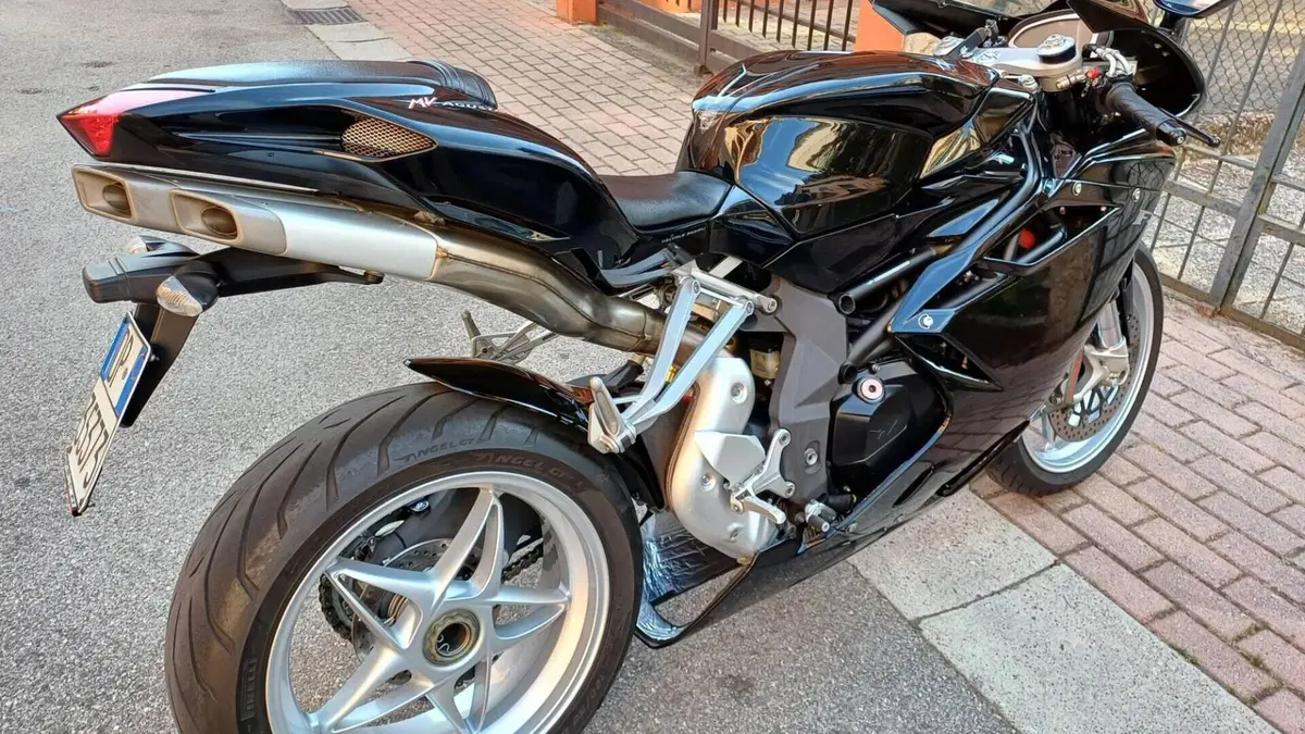 MV Agusta F4 1000 (2010 - 15)  (6)