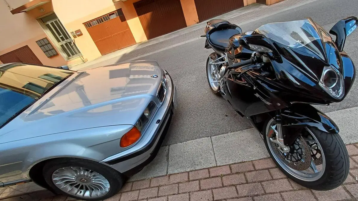 MV Agusta F4 1000 (2010 - 15)  (11)