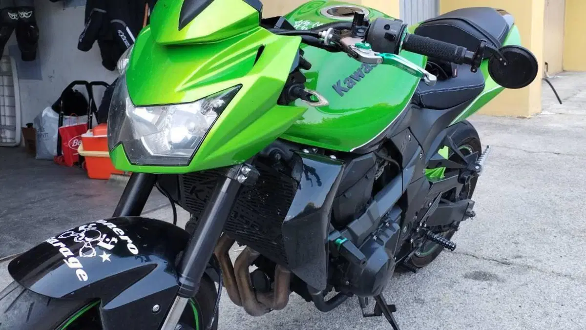 Kawasaki Z 750 (2007 - 14)  (3)