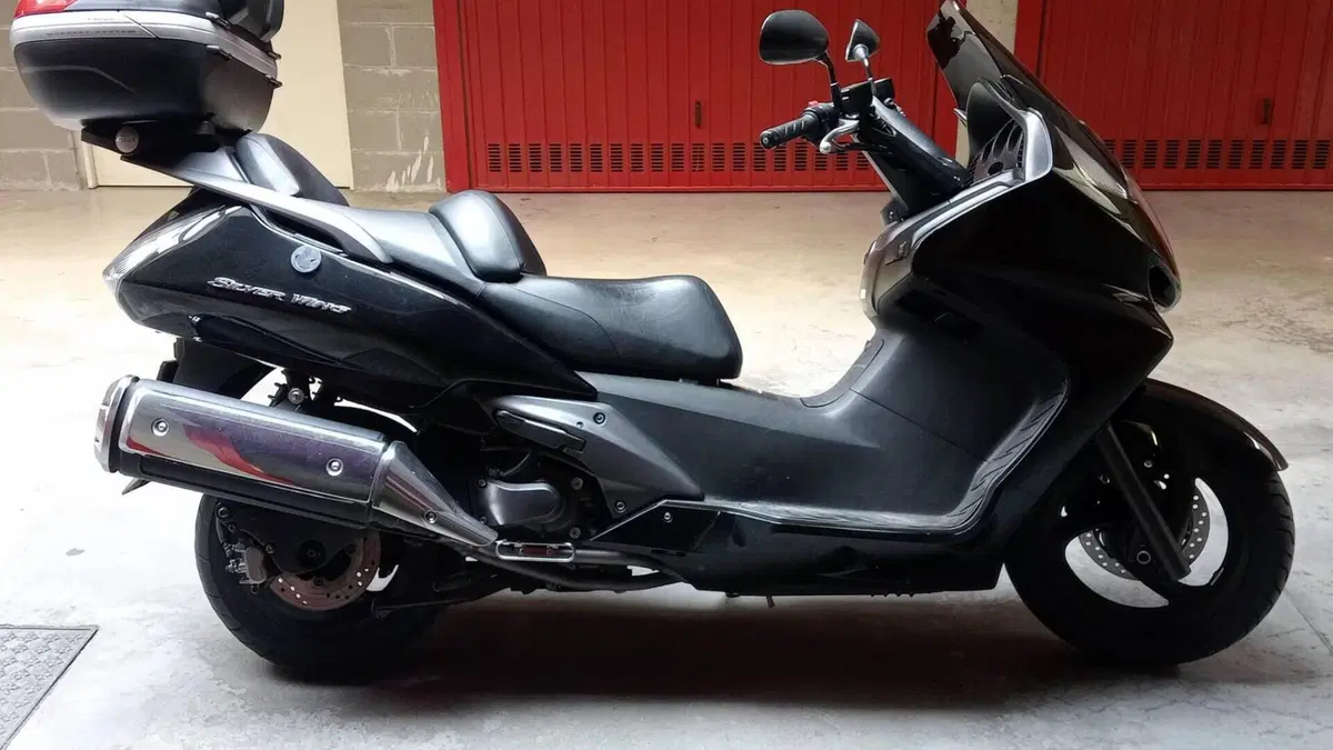 Honda Silver Wing 400 (2006 - 09)  (8)