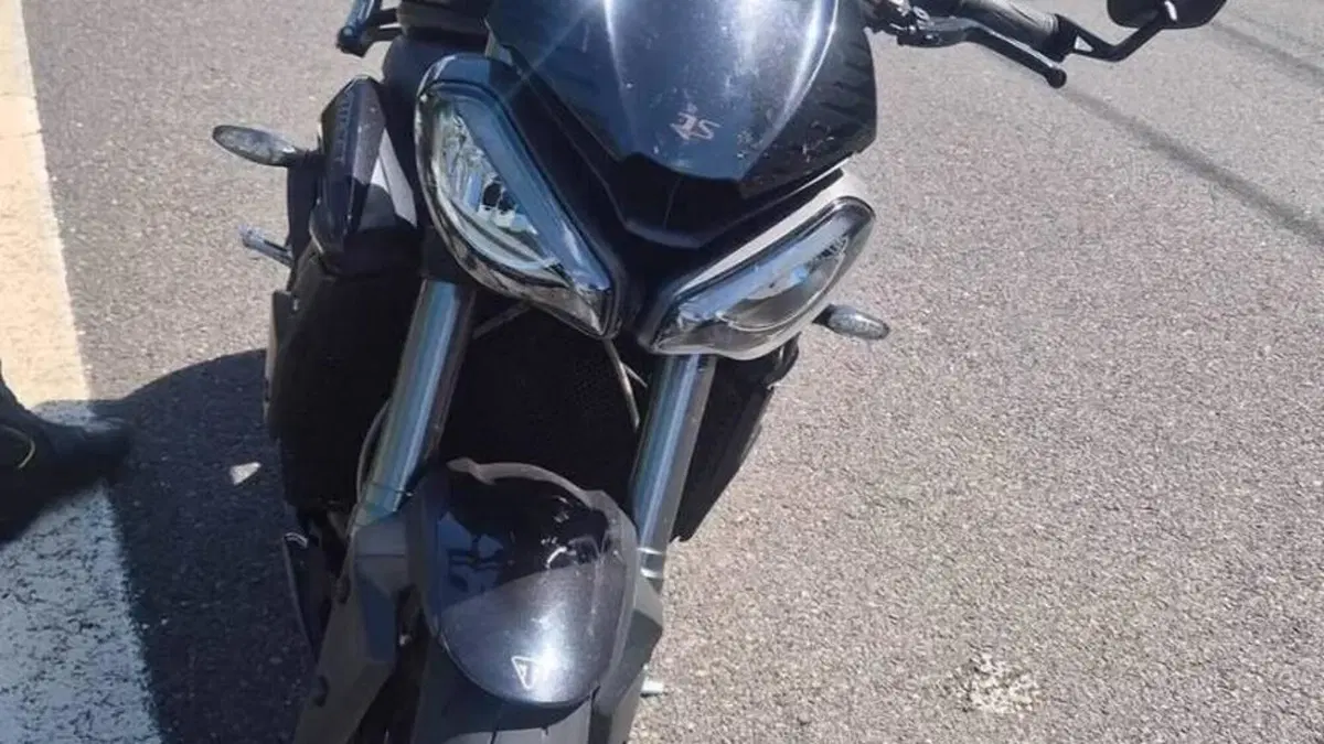 Triumph Street Triple RS (2020 - 22)  (2)