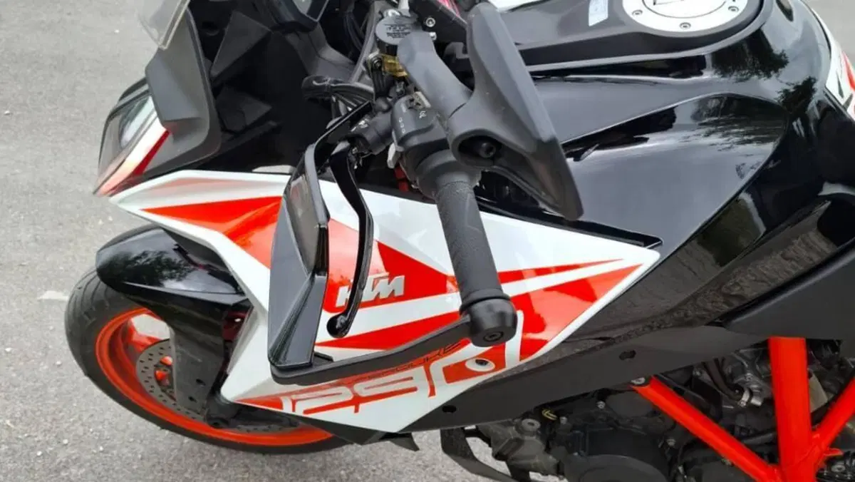 KTM 1290 Super Duke GT (2021)  (3)