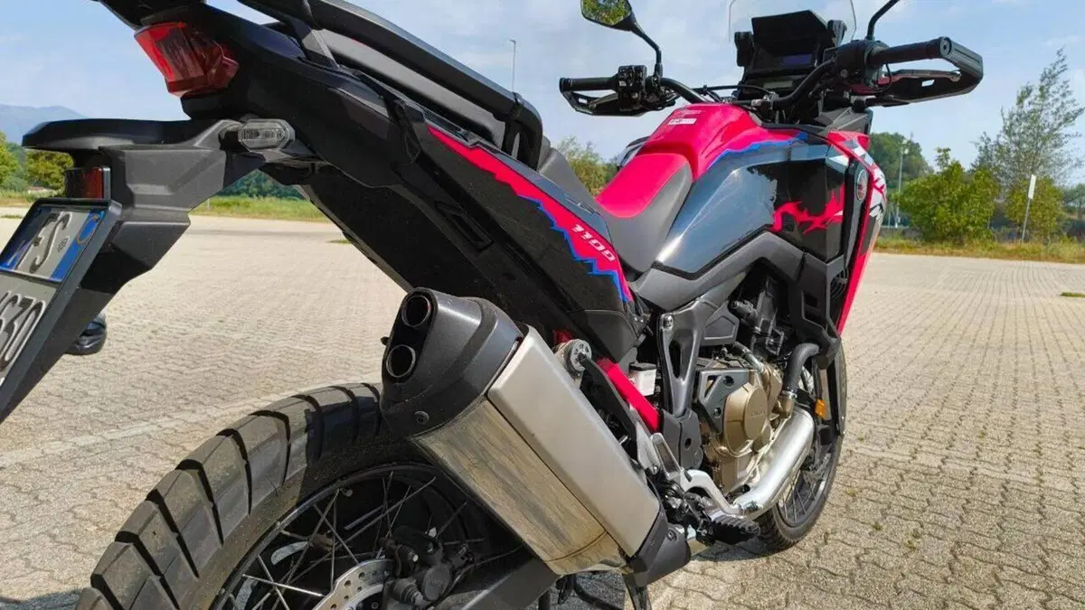 Honda Africa Twin CRF 1100L ES (2024 - 26)  (4)