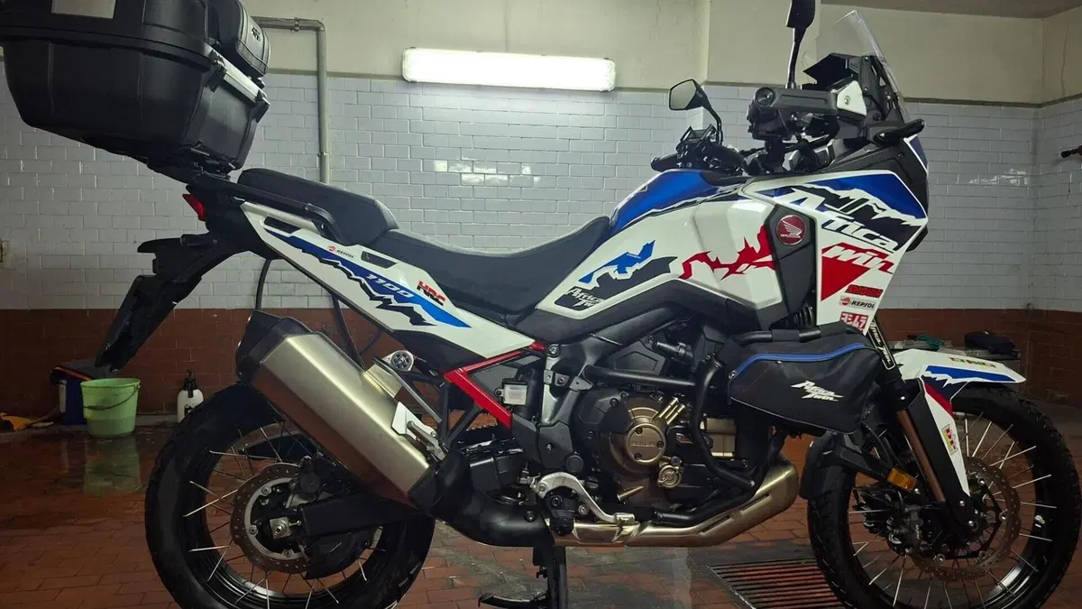 Honda Africa Twin CRF 1100L ES DCT (2024 - 26)  (4)