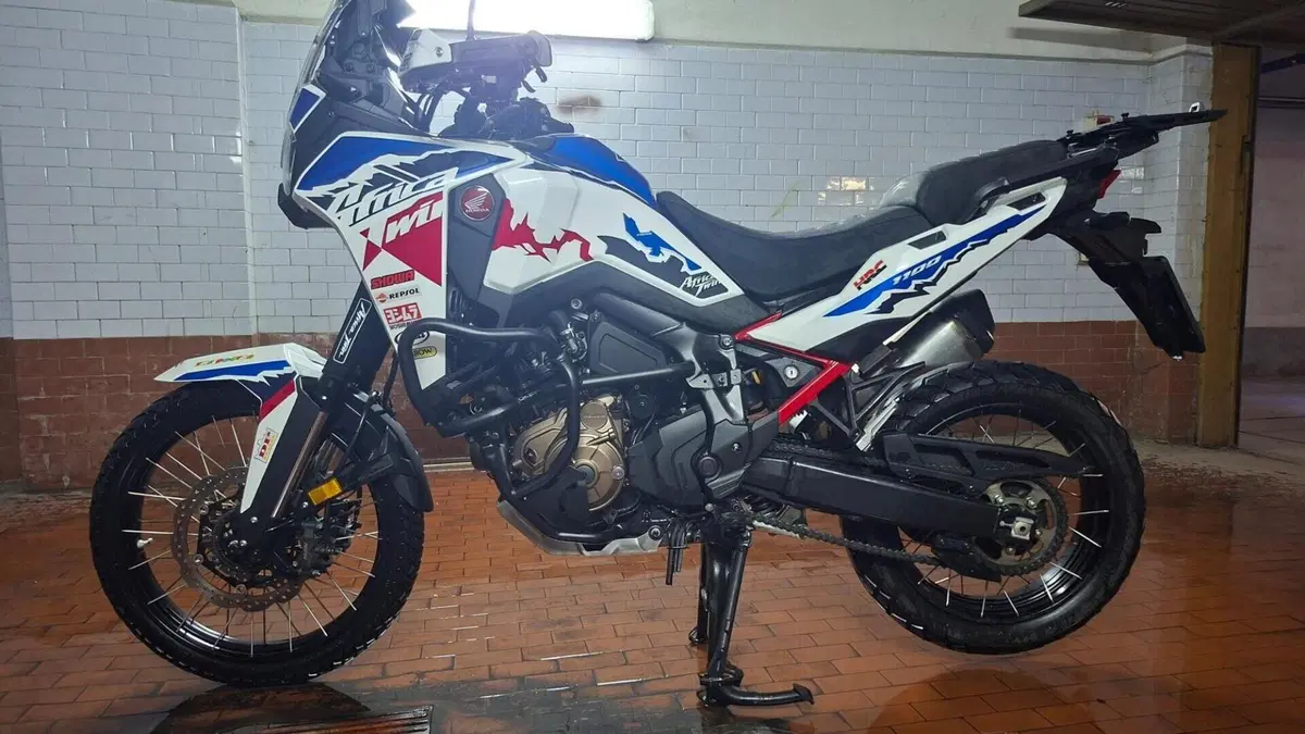 Honda Africa Twin CRF 1100L ES DCT (2024 - 26)  (6)