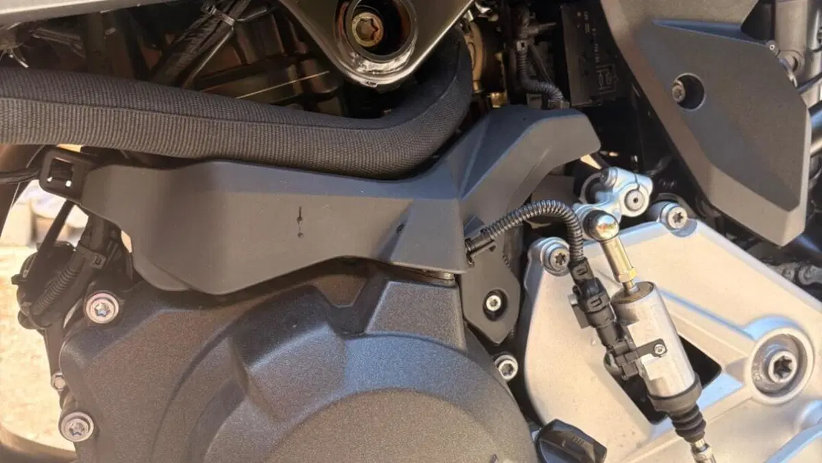 Bmw F 900 XR (2025 - 27)  (9)