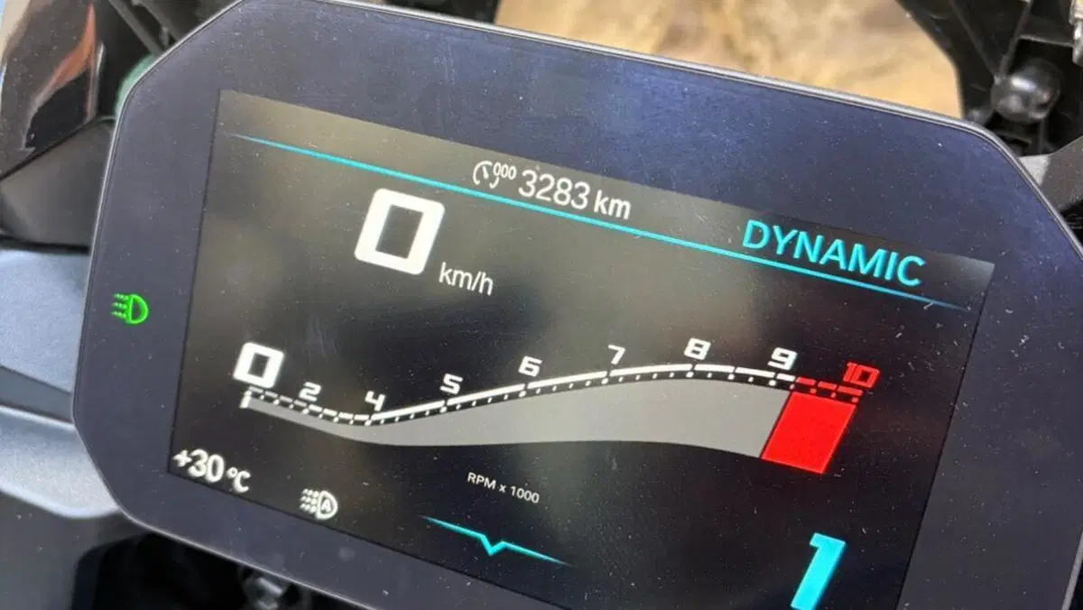 Bmw F 900 XR (2025 - 27)  (10)