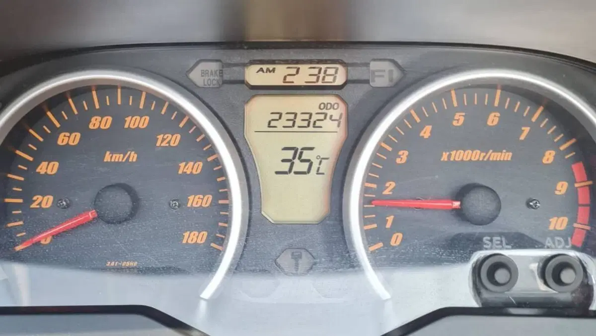 Suzuki Burgman AN 400 (2006 - 07)  (3)