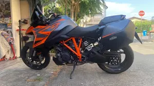KTM 1290 Super Duke GT (2022 - 25)  (6)