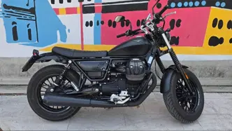 Moto Guzzi V9 Bobber (2016 - 18) usata