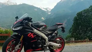 Aprilia RSV4 1100 (2021 - 24)  (2)