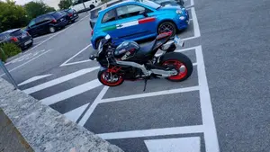 Aprilia RSV4 1100 (2021 - 24)  (4)