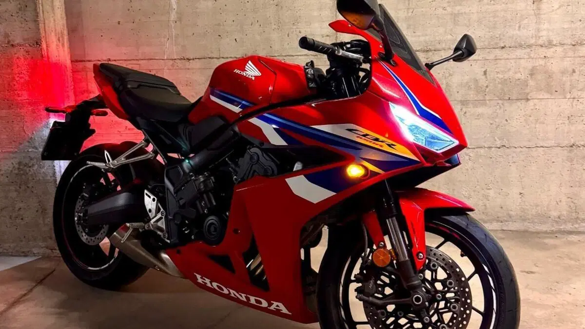 Honda CBR 650 R E-Clutch (2024 - 26) 
