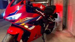 Honda CBR 650 R E-Clutch (2024 - 26)  (3)