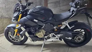 Ducati Streetfighter V4 1100 S (2021 - 22)  (8)