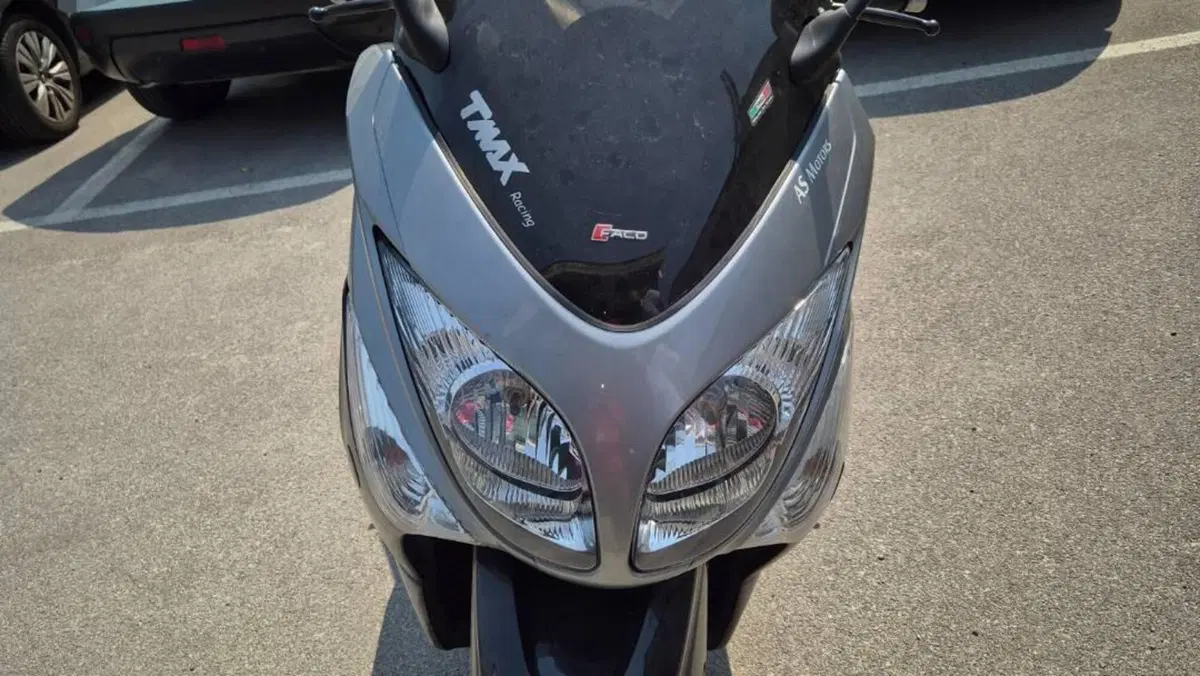 Yamaha T-Max 500 White Max (2010 - 11)  (4)