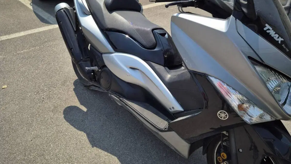 Yamaha T-Max 500 White Max (2010 - 11)  (7)
