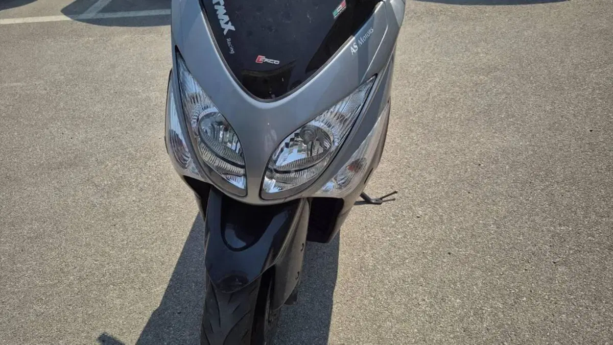 Yamaha T-Max 500 White Max (2010 - 11)  (8)
