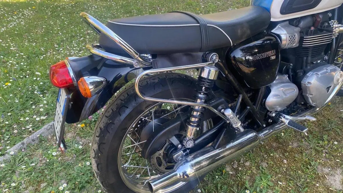 Triumph Bonneville T100 (2017 - 20)  (16)