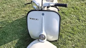Vespa   (2)