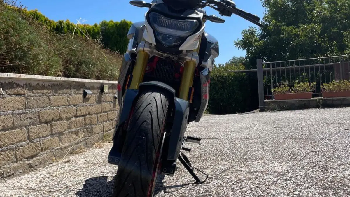 Bmw G 310 R (2021 - 25)  (2)