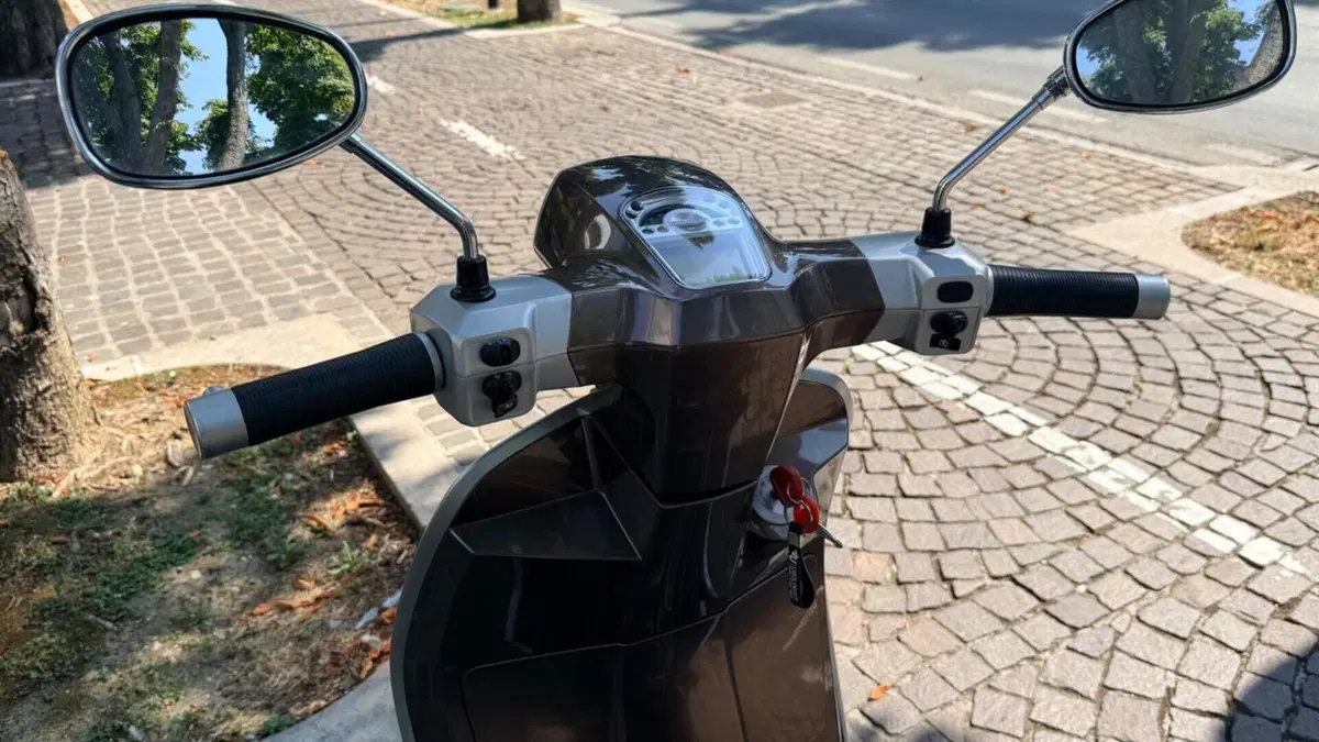 Lambretta V125 Special (2021 - 26)  (10)