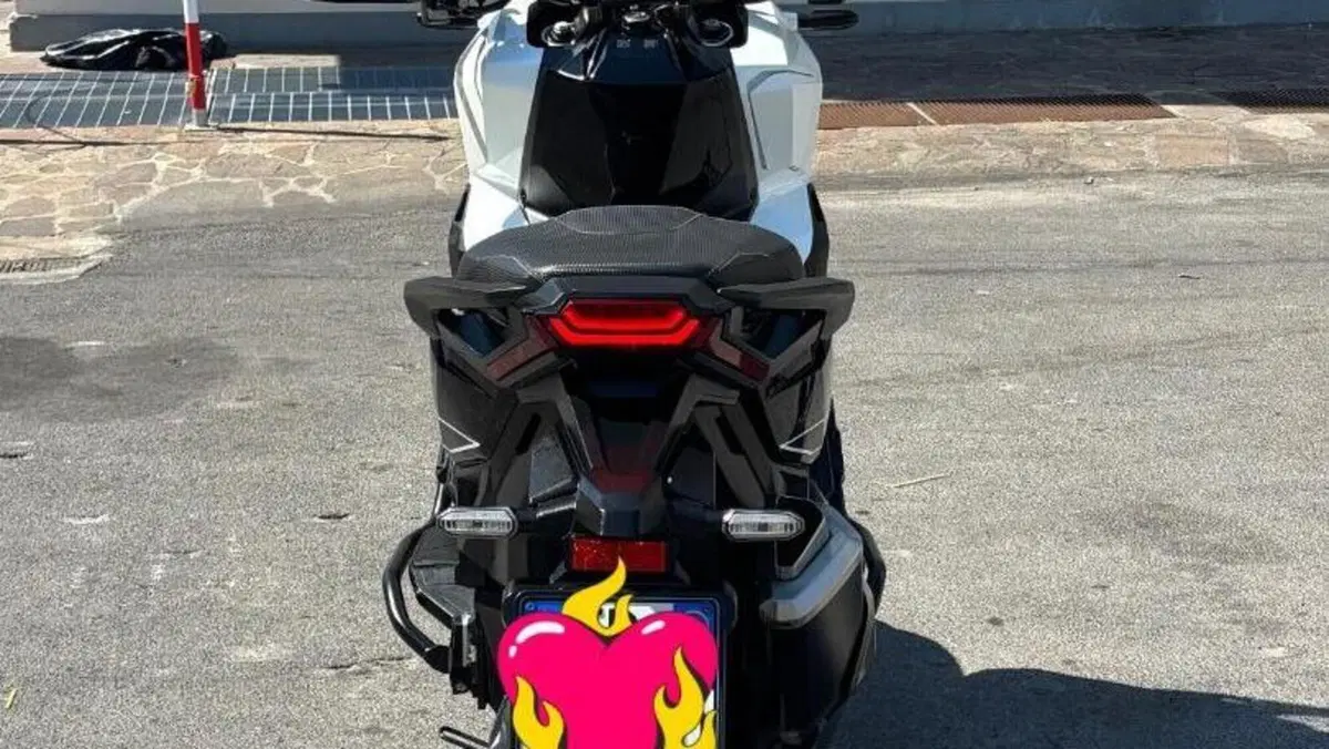 Honda X-ADV 750 DCT (2021 - 24)  (4)