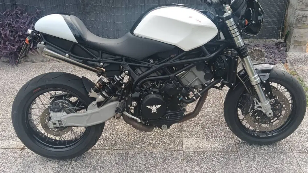 Moto Morini 1200 Sport  (4)