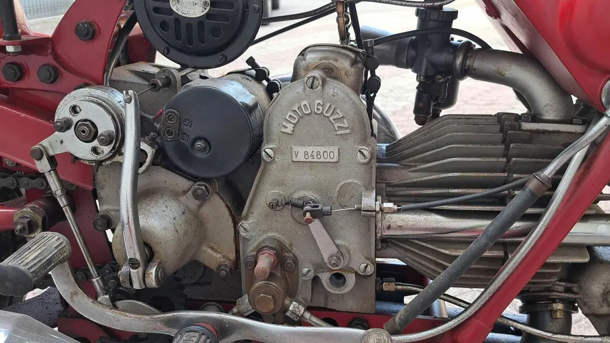 Moto Guzzi   (7)