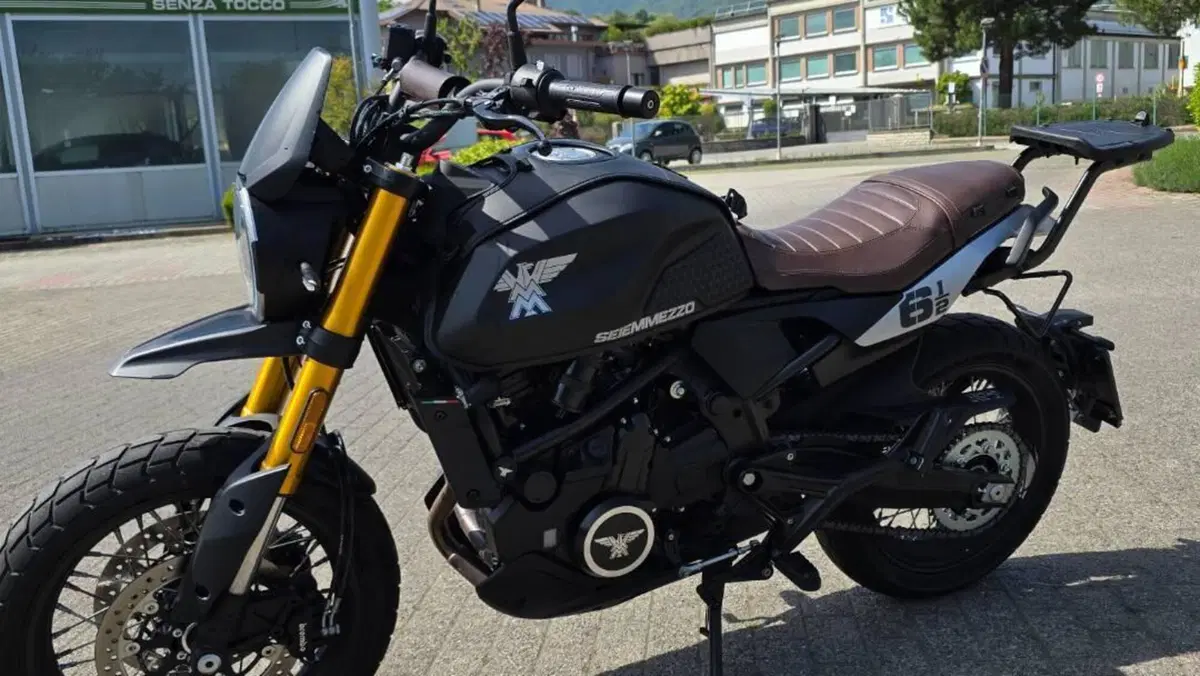 Moto Morini SEIEMMEZZO SCR (2022 - 26)  (3)