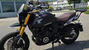 Moto Morini SEIEMMEZZO SCR (2022 - 26)  (3)