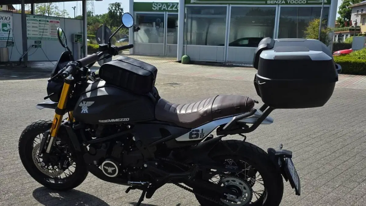 Moto Morini SEIEMMEZZO SCR (2022 - 26)  (13)