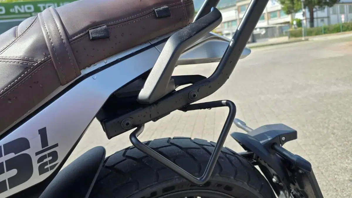 Moto Morini SEIEMMEZZO SCR (2022 - 26)  (17)