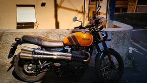 Triumph Scrambler 900 (2023 - 25)  (2)