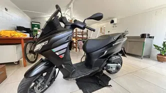 Aprilia SXR 50 (2021 - 26) usata
