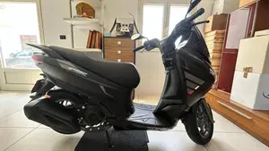 Aprilia SXR 50 (2021 - 26)  (2)
