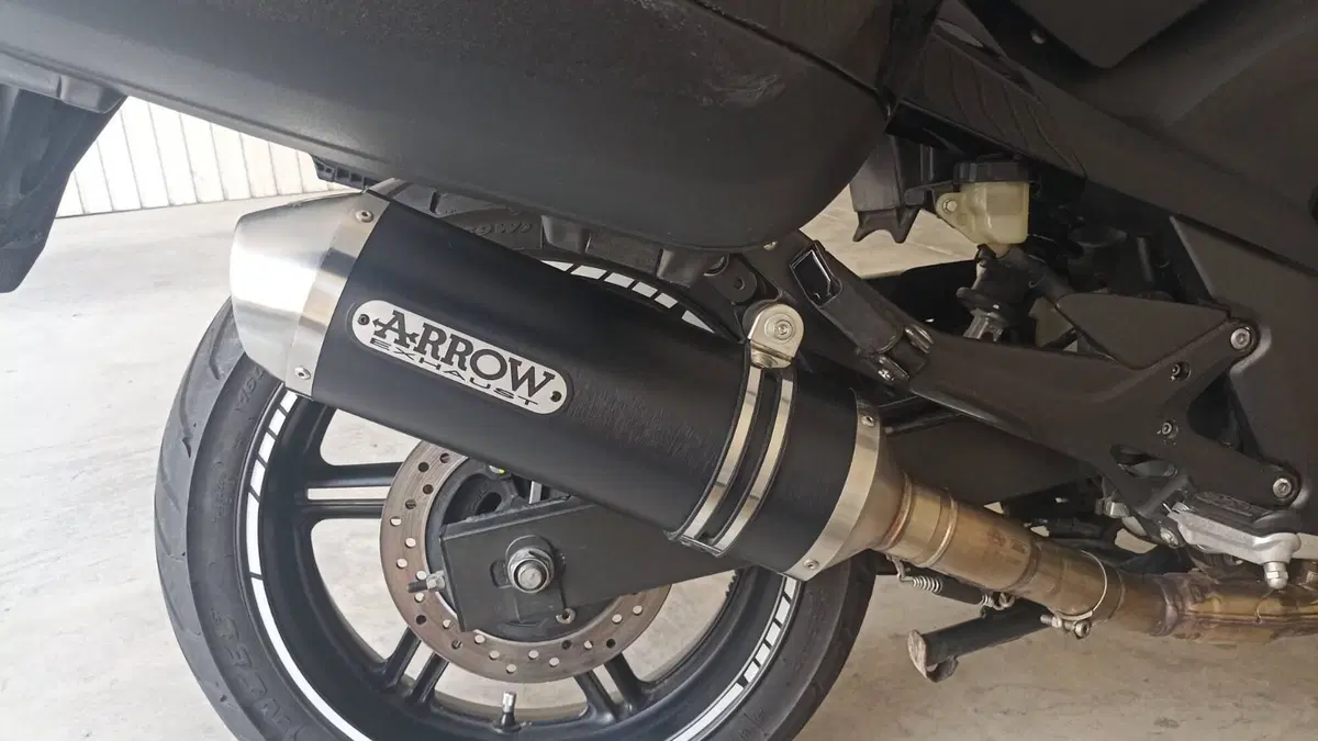 Honda CBF 1000 F (2010 - 13)  (3)