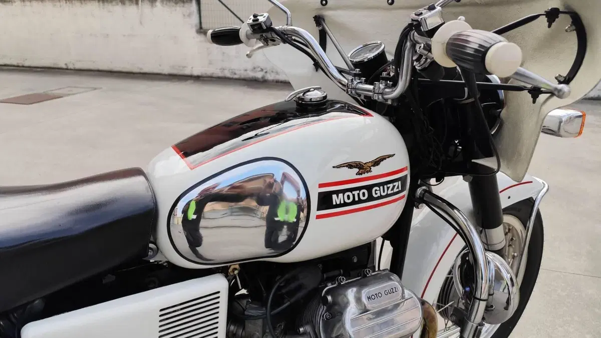 Moto Guzzi   (3)