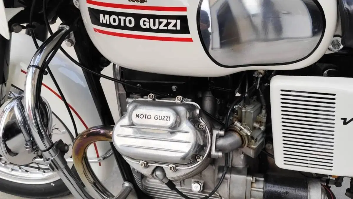 Moto Guzzi   (4)